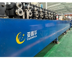 全新款PP暖邊條設(shè)備生產(chǎn)流水線(xiàn)